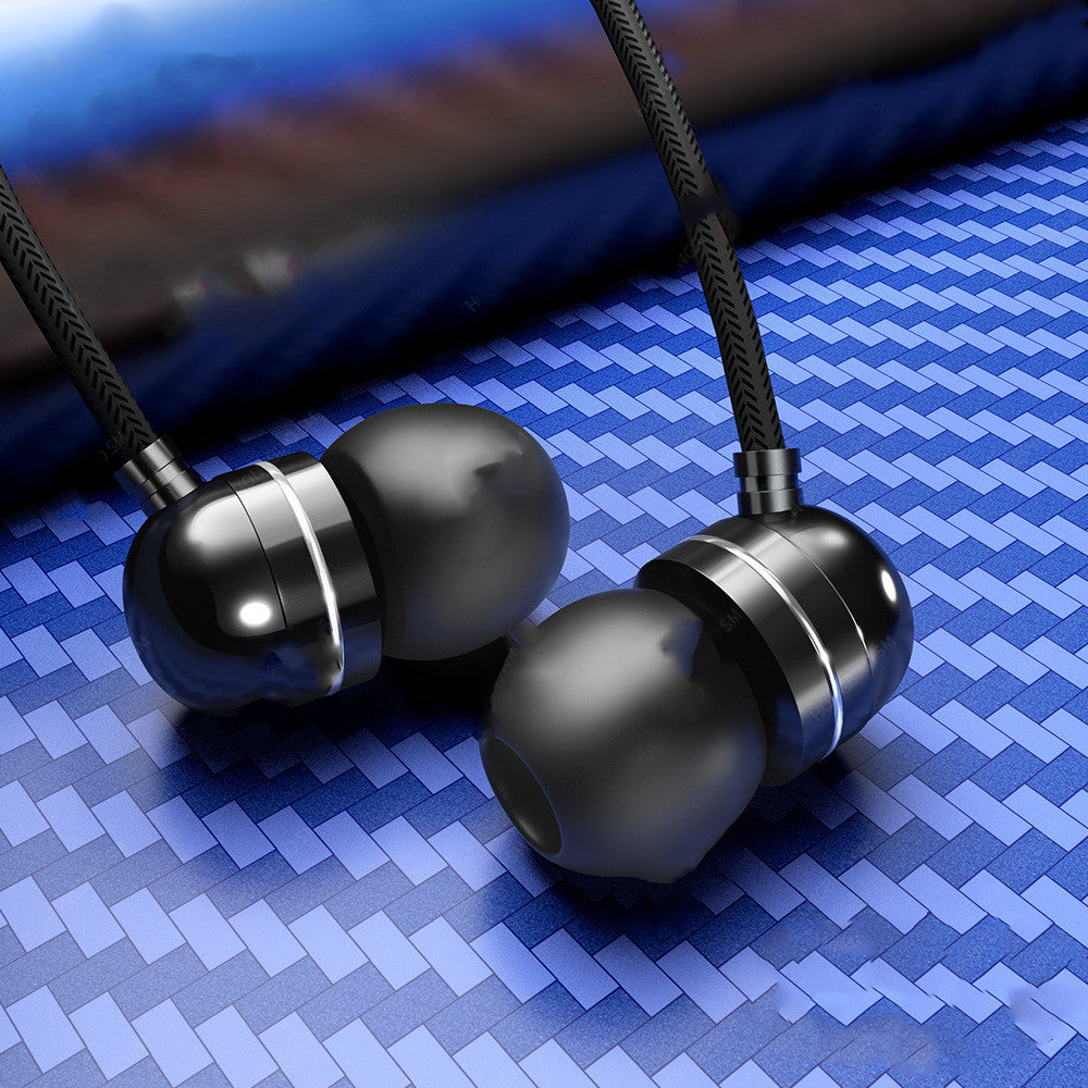 Wire-Controlled Headphones with Mic & Tuning